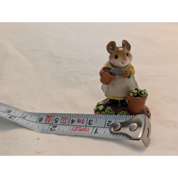 Wee Forest Folk Spring gardener M-237 Retired - Picture 8 of 8